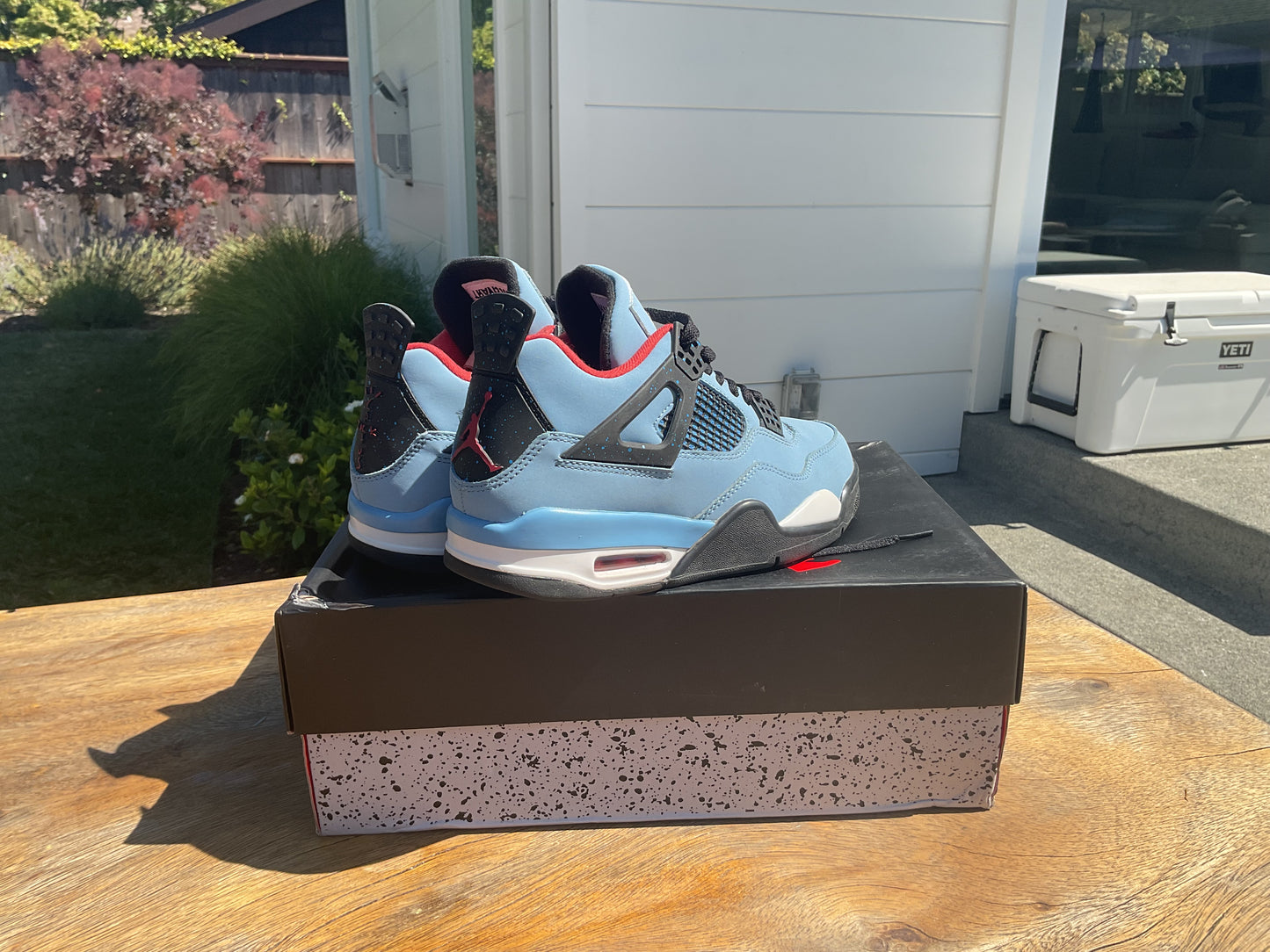 Jordan 4 Travis Scott size 7 (reps)