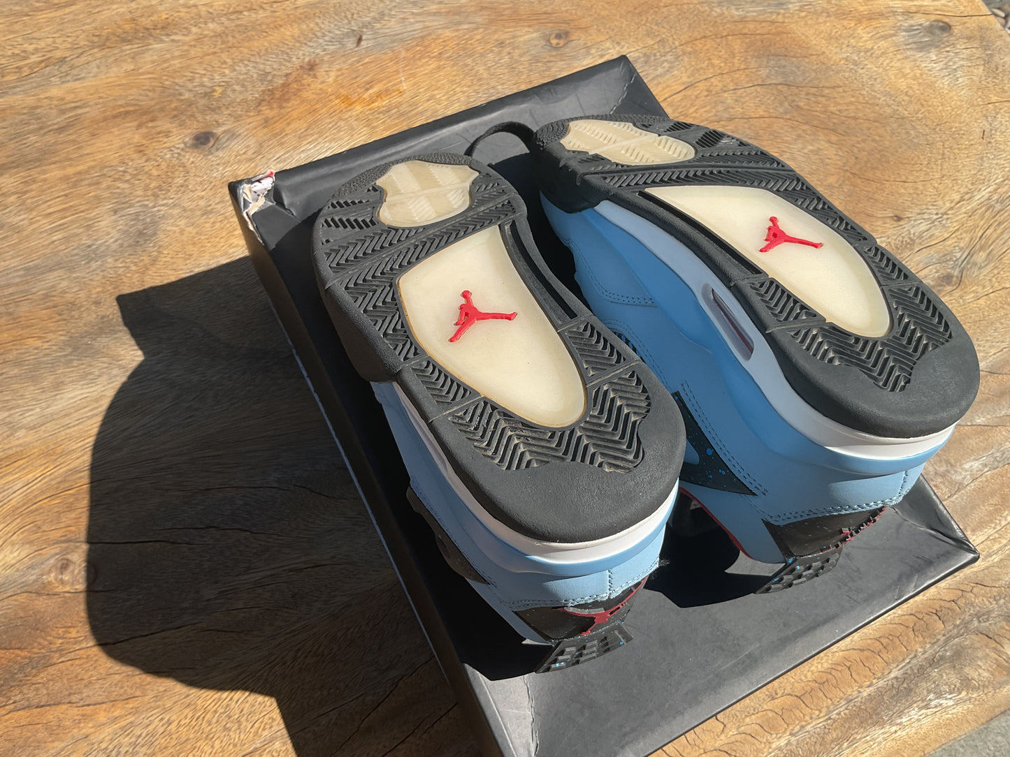 Jordan 4 Travis Scott size 7 (reps)